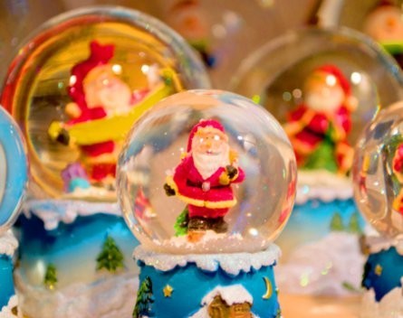 Santa letters grow up and go online: new gift list start-up opens up opportunities for retail