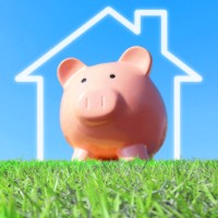 Interest rates are low, but does this mean you should buy an investment property?