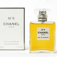 Coco v cocoa: Adelaide chocolate company “bullied” by luxury fashion giant Chanel over No.5 logo