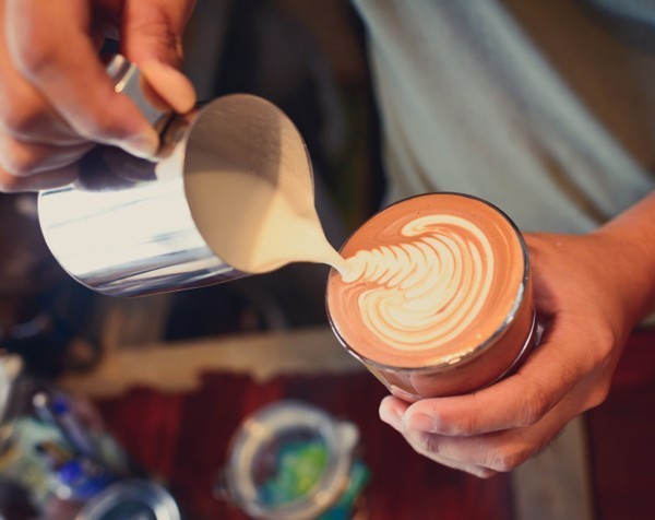 Canberra cafe kicked out by landlord with no explanation after operating for more than 15 years