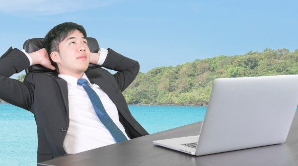 Are Australians workaholics? What to do if your employees won’t take holidays