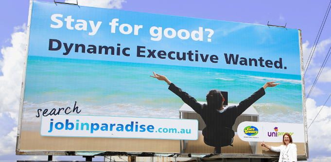 How this NSW small business is recruiting holidaymakers with the help of a billboard that offers a “job in paradise”