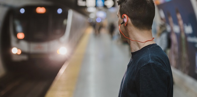 Sydney trains debacle a symptom of ‘economy-wrecking’ problem, says Freelancer boss Matt Barrie: “The whole country is mismanaged”