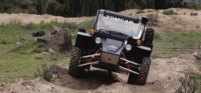 Car manufacturing startup Tomcar Australia collapses into administration