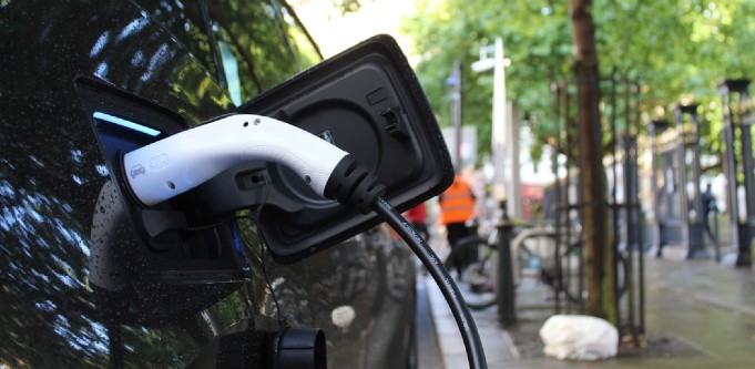 Why should Australia embrace electric vehicles? And why don’t we?