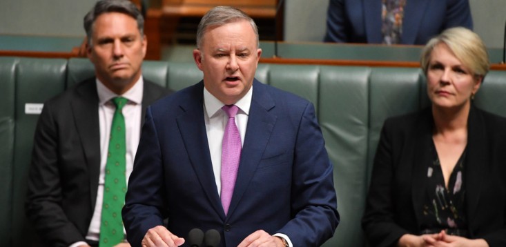 Labor pledges $1.2 billion to bridge the skills gap. Does it go far enough?