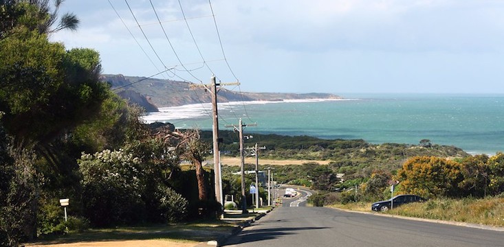 Demand for regional properties soars as office workers move away from Australia's cities