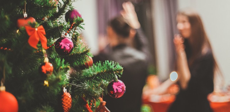 Christmas is coming: HR tips for the hybrid office party