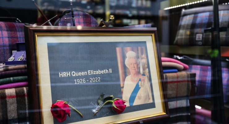 After the death of Queen Elizabeth II, how will public holidays change in Australia?