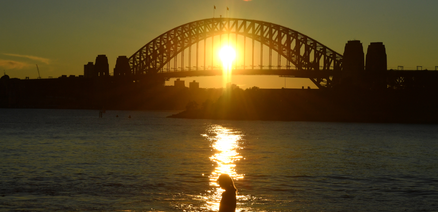 Australian employers urged to check daylight savings rules before gaining ‘free’ hour of work