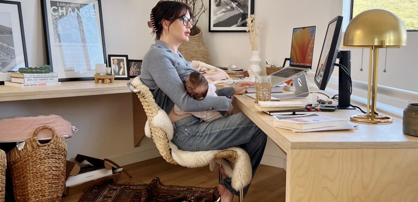 A CEO went viral for her LinkedIn post about leading a meeting while breastfeeding. Here’s why it matters