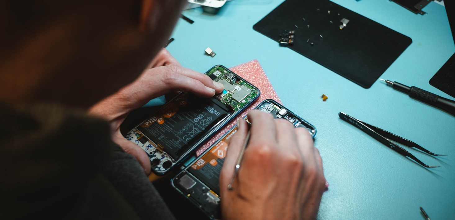 The Repair Cafe movement is tackling our tech waste crisis and changing consumer behaviour