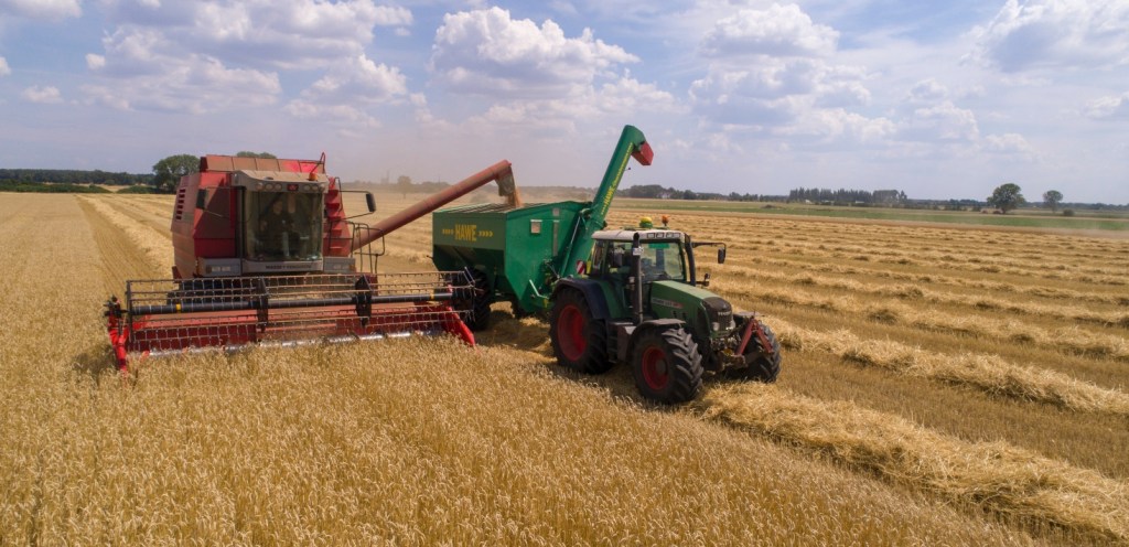 “Caught in the middle”: NSW farmers anxious for deliveries as asset write-off deadline approaches