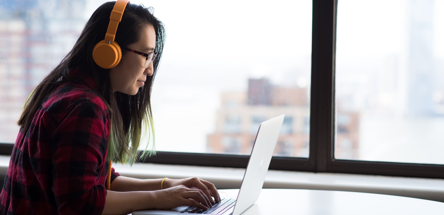 Like closing a physical door: More employees are wearing headphones to drown out office noise