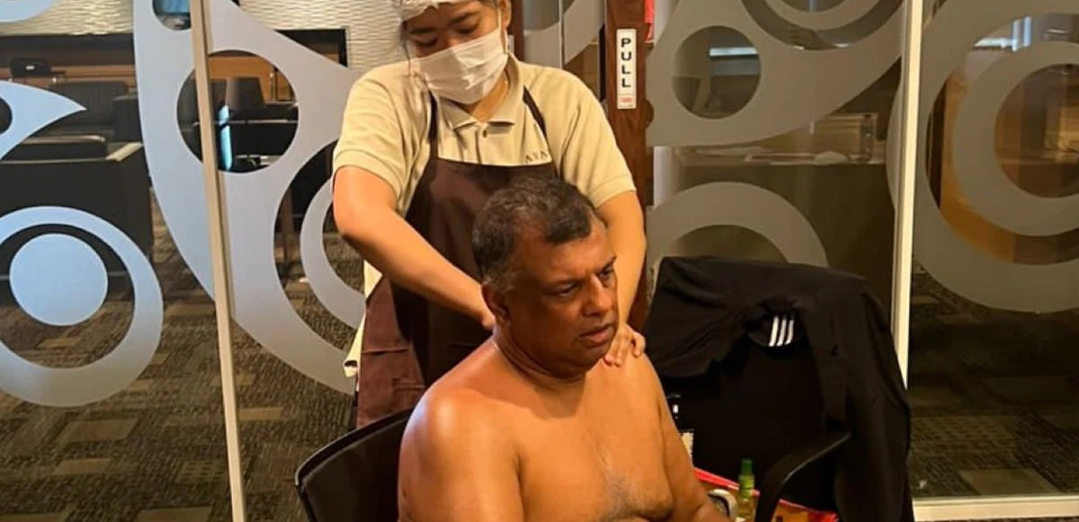 Topless at the top: AirAsia CEO deletes LinkedIn massage post