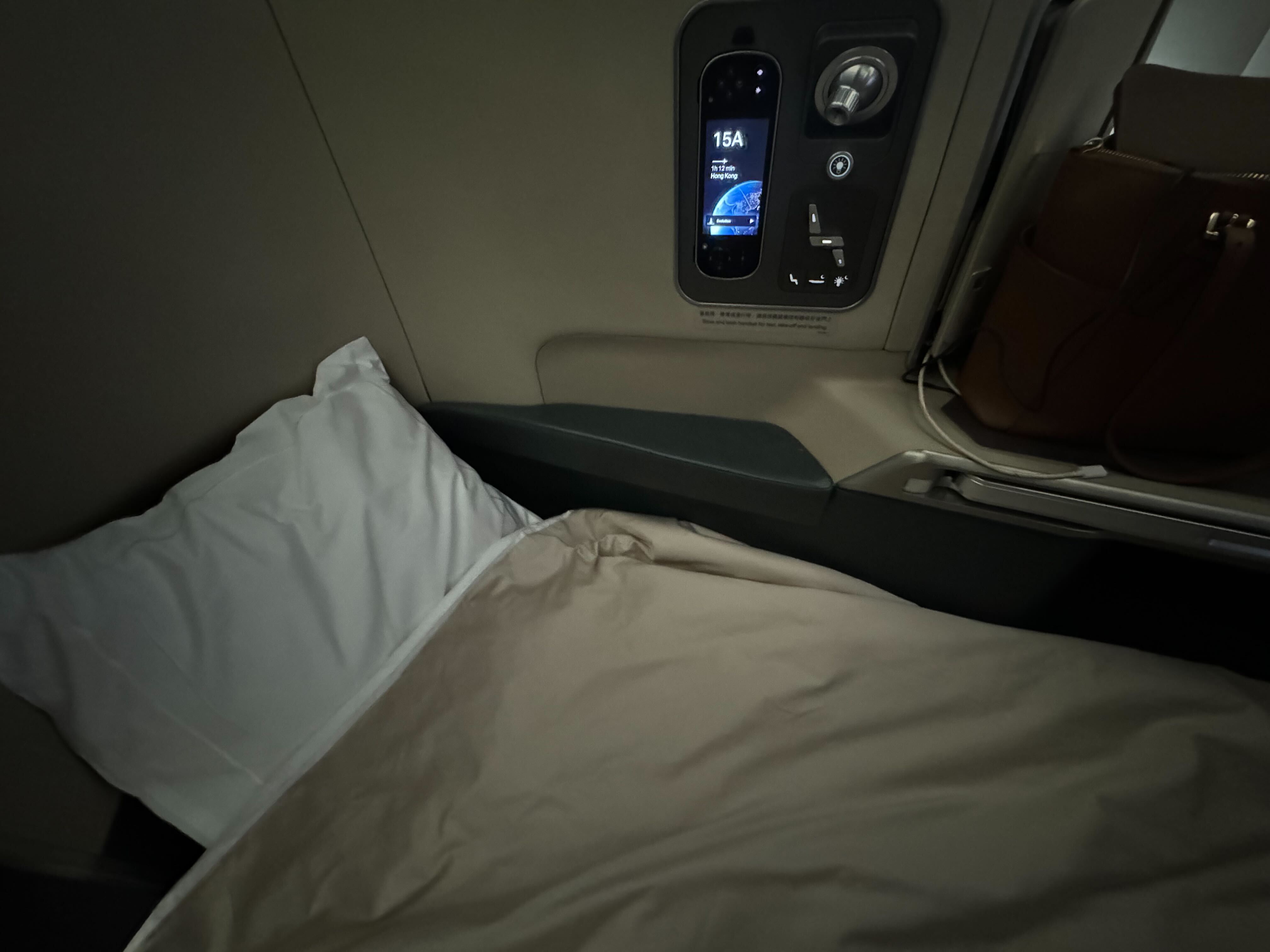 cathay pacific business class